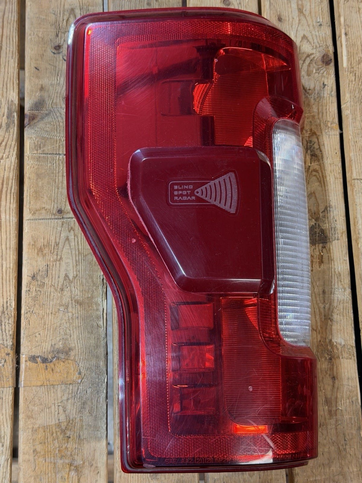 2017-2019 Ford F-250 Tail Light - Factory Take-Off 2017-2019 Ford F-250 Tail Light - Factory Take-Off