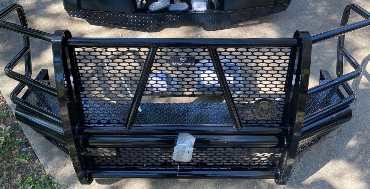 2017-2022 Ford F-250 Front Bumper Ranch Hand - Factory Take-Off 2017-2022 Ford F-250 Front Bumper Ranch Hand - Factory Take-Off