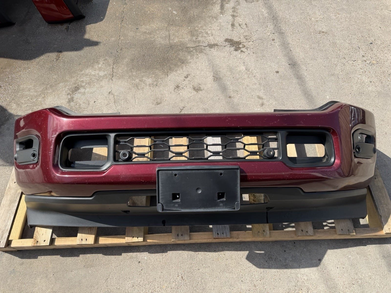 2019-2024 Ram 2500 Front Bumper - Factory Take-Off 2019-2024 Ram 2500 Front Bumper - Factory Take-Off