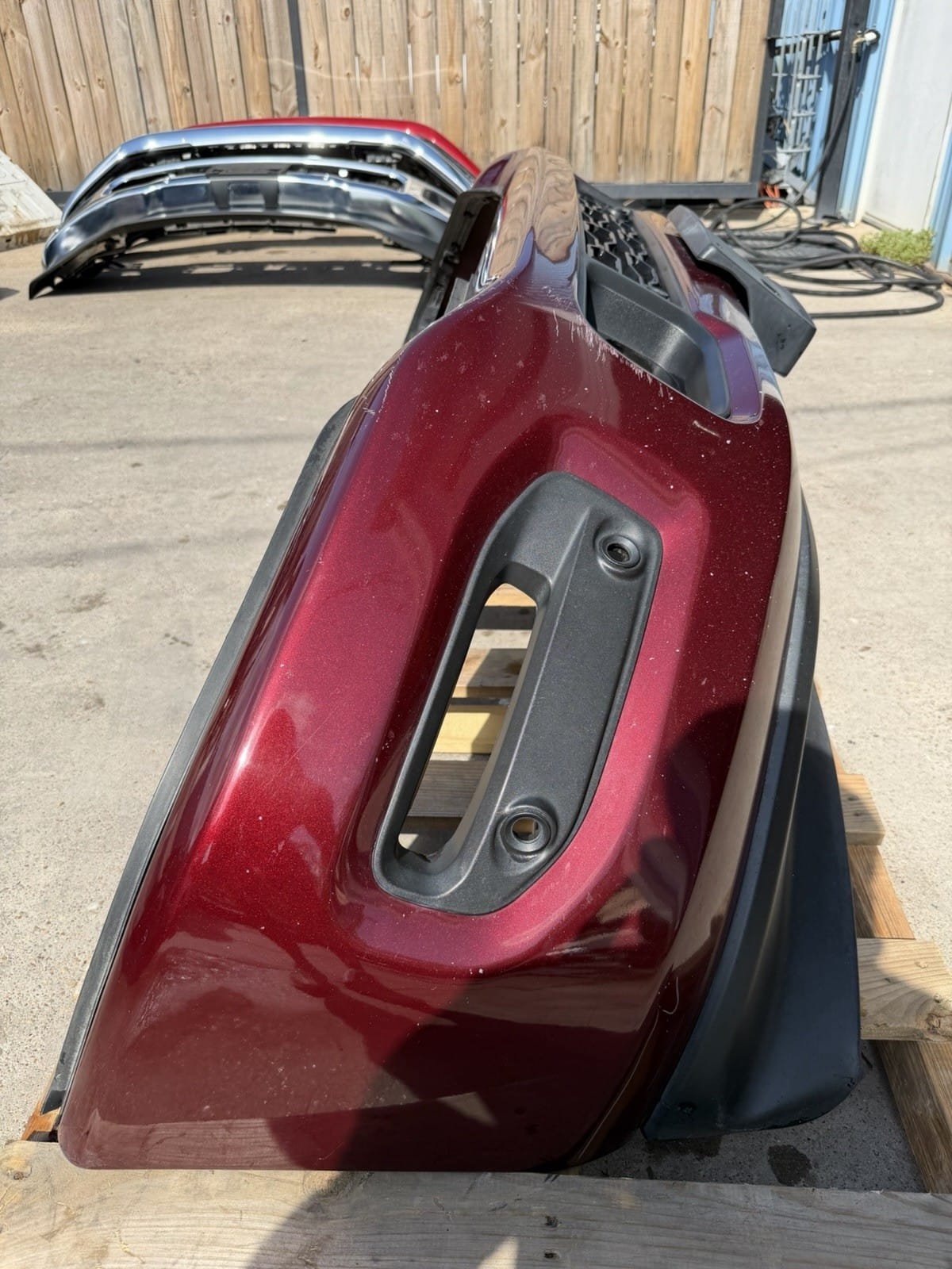 2019-2024 Ram 2500 Front Bumper - Factory Take-Off 2019-2024 Ram 2500 Front Bumper - Factory Take-Off