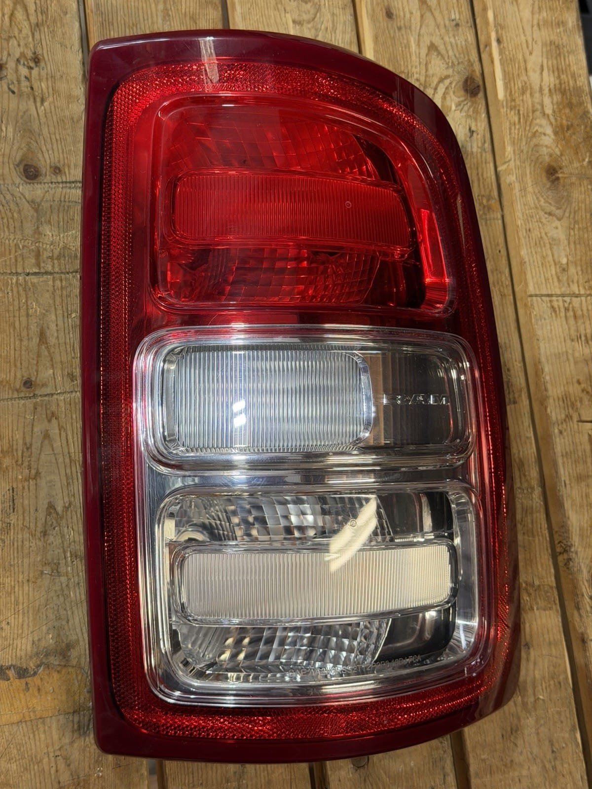 2019-2024 Ram 2500 Tail Light - Factory Take-Off 2019-2024 Ram 2500 Tail Light - Factory Take-Off