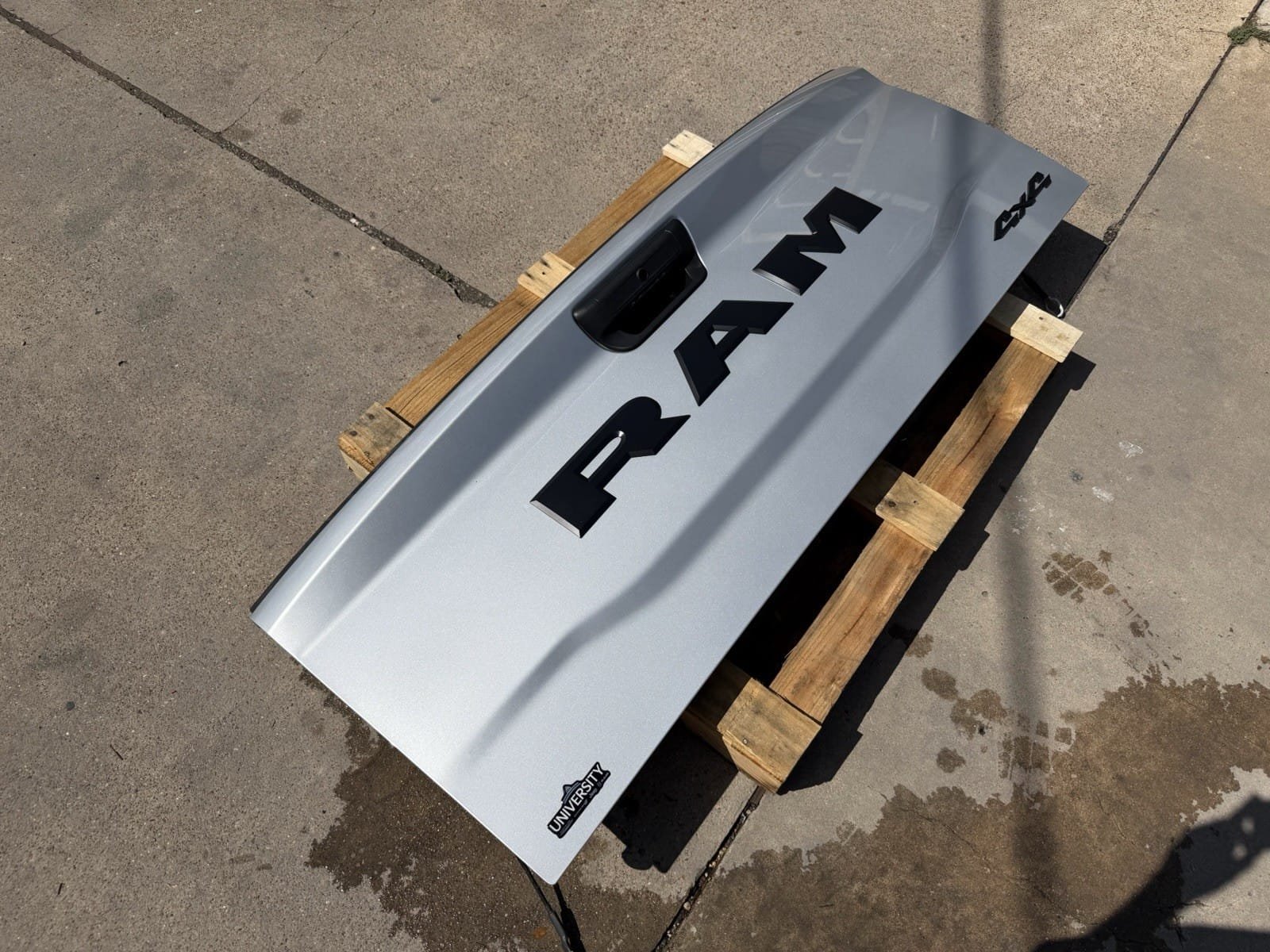 2019-2026 Ram 2500 Tailgate - Factory Take-Off 2019-2026 Ram 2500 Tailgate - Factory Take-Off