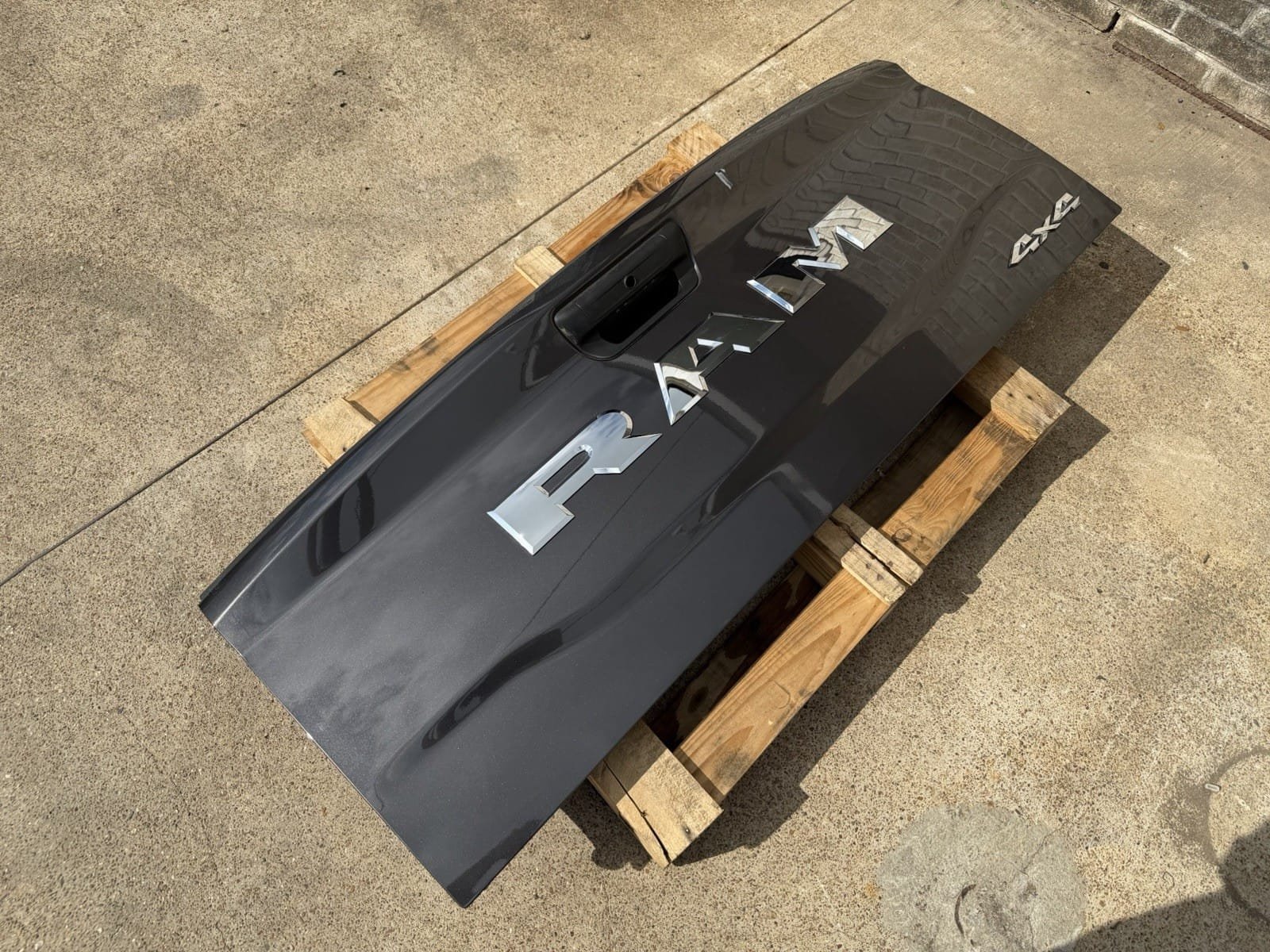 2019-2026 Ram 2500 Tailgate - Factory Take-Off 2019-2026 Ram 2500 Tailgate - Factory Take-Off