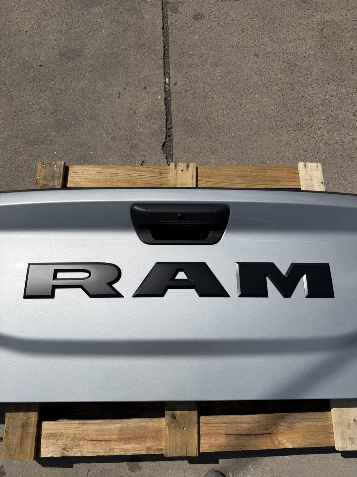 2019-2026 Ram 2500 Tailgate - Factory Take-Off 2019-2026 Ram 2500 Tailgate - Factory Take-Off