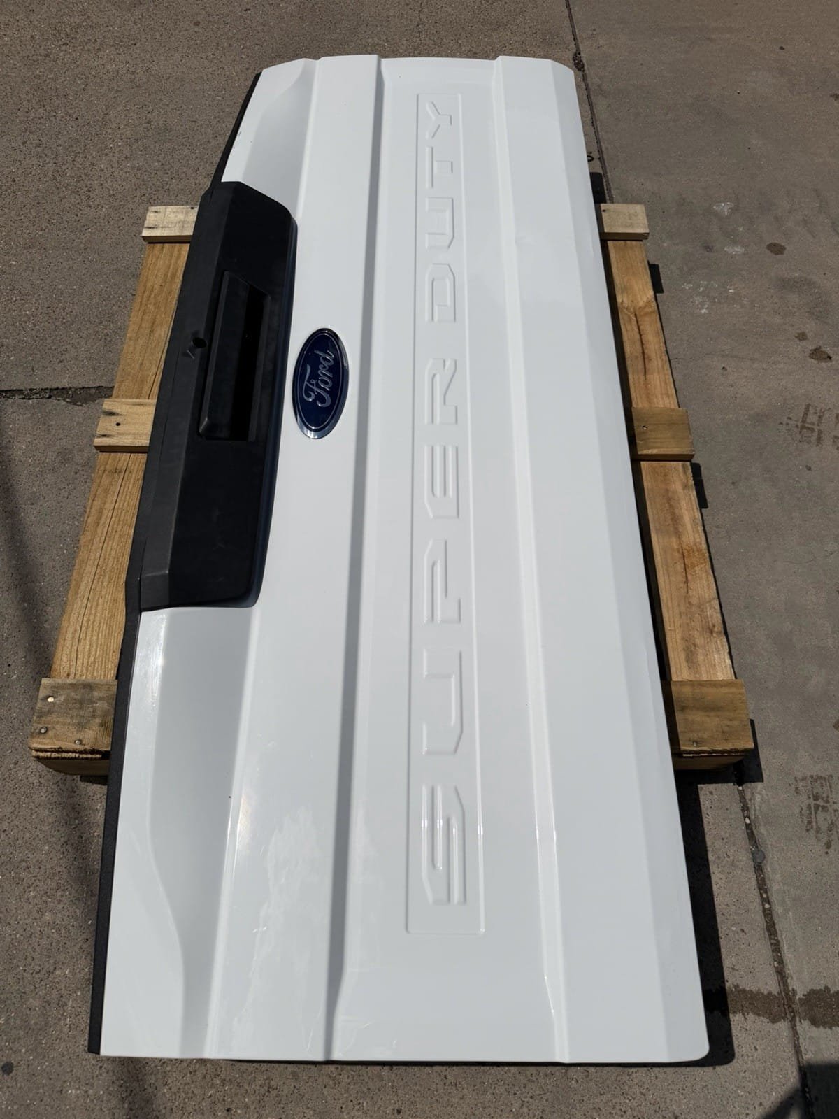 2020-2022 Ford F-250 Tailgate - Factory Take-Off 2020-2022 Ford F-250 Tailgate - Factory Take-Off