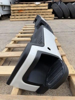 2023-2026 Ford F-250 Rear Bumper - Factory Take-Off 2023-2026 Ford F-250 Rear Bumper - Factory Take-Off
