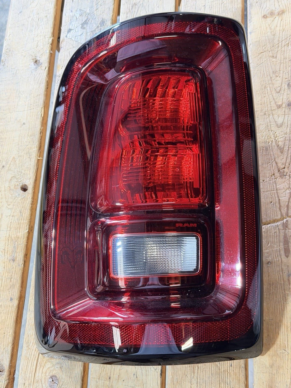2025-2026 Ram 2500 Tail Light - Factory Take-Off 2025-2026 Ram 2500 Tail Light - Factory Take-Off