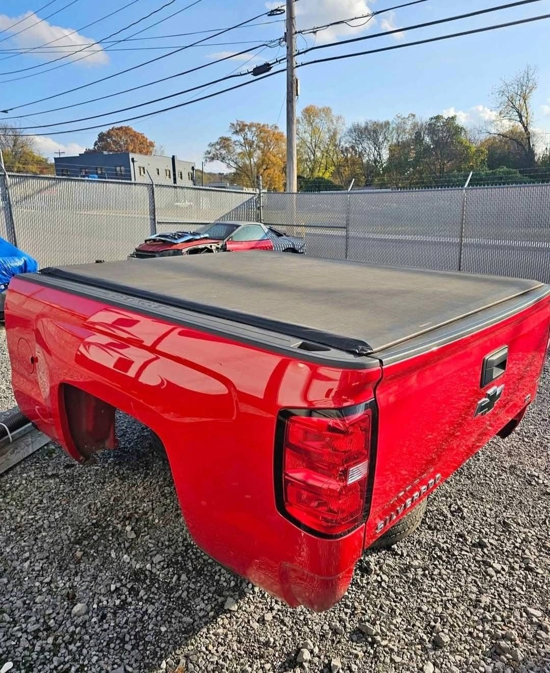 2007-2013 Chevrolet Silverado short bed Truck Bed photo 3 2007-2013 Chevrolet Silverado short bed Truck Bed