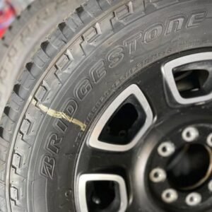 2025 Ford F-350 Super Duty Platinum 20 inch Wheels with Bridgestone Dueler A/T Tires and TPMS