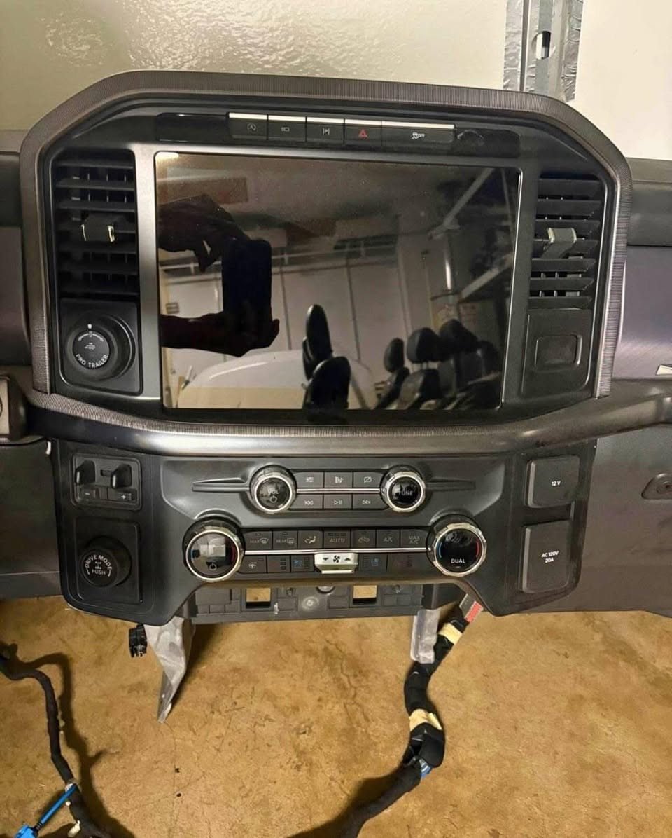 Ford F-150 Full Platinum Interior Conversion Kit photo 3 Ford F-150 Full Platinum Interior Conversion Kit