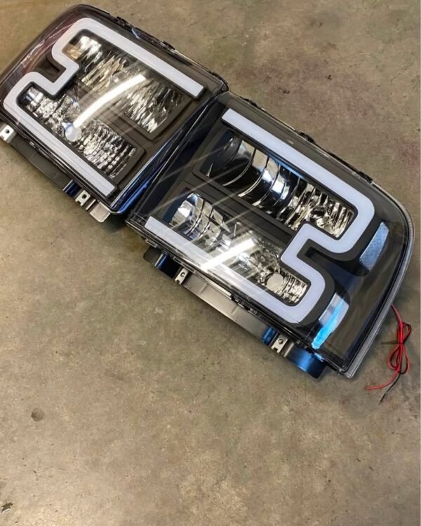 2005-2007 Ford Super Duty F-250/F-350/F-450/F-550 Premium Full-LED Projector Headlight Ass