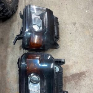 2015–2019 GMC Sierra 2500HD / 3500HD Premium Factory-Style Projector Headlight Assemblies