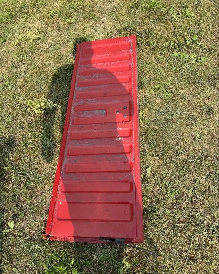 1999–2006 Chevy Silverado / GMC Sierra 1500/2500HD Premium Factory OEM Fleetside Cargo Tai photo 2 1999–2006 Chevy Silverado / GMC Sierra 1500/2500HD Premium Factory OEM Fleetside Cargo Tai