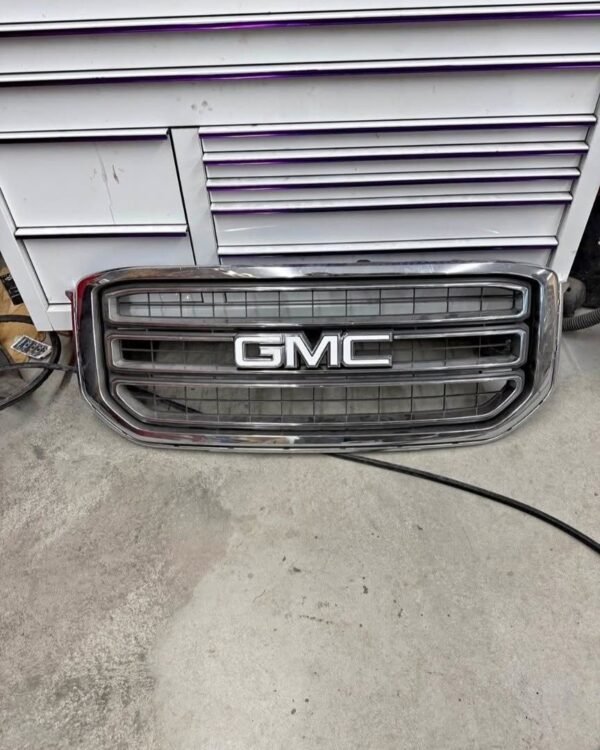 2015–2018 GMC Sierra 1500 Premium Factory-Style Front Radiator Chrome Grille Assembly