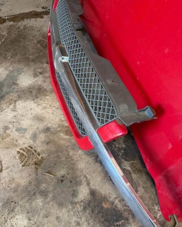 2003–2004 Chevrolet Silverado 1500/2500HD Premium Factory Steel Hood & Front Grille Assemb