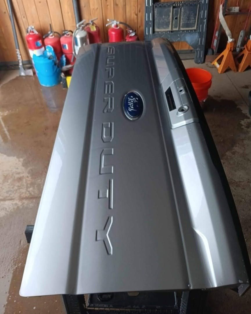 2023–2026+ Ford Super Duty Premium Factory OEM Step Tailgate Assembly photo 4 2023–2026+ Ford Super Duty Premium Factory OEM Step Tailgate Assembly