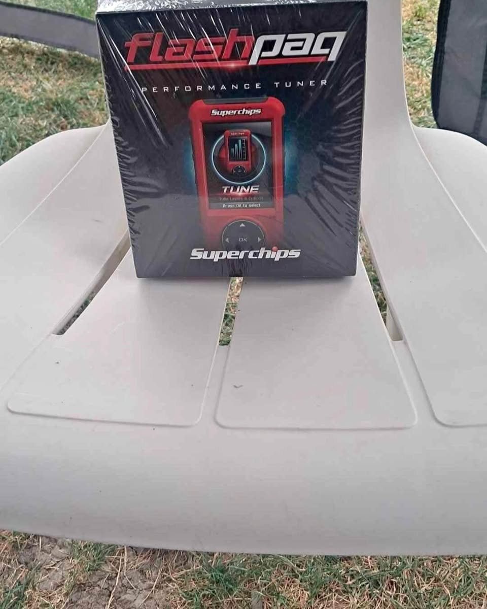 Superchips Flashpaq F5 Performance Tuner & ECM Unlock Combo photo 2 Superchips Flashpaq F5 Performance Tuner & ECM Unlock Combo