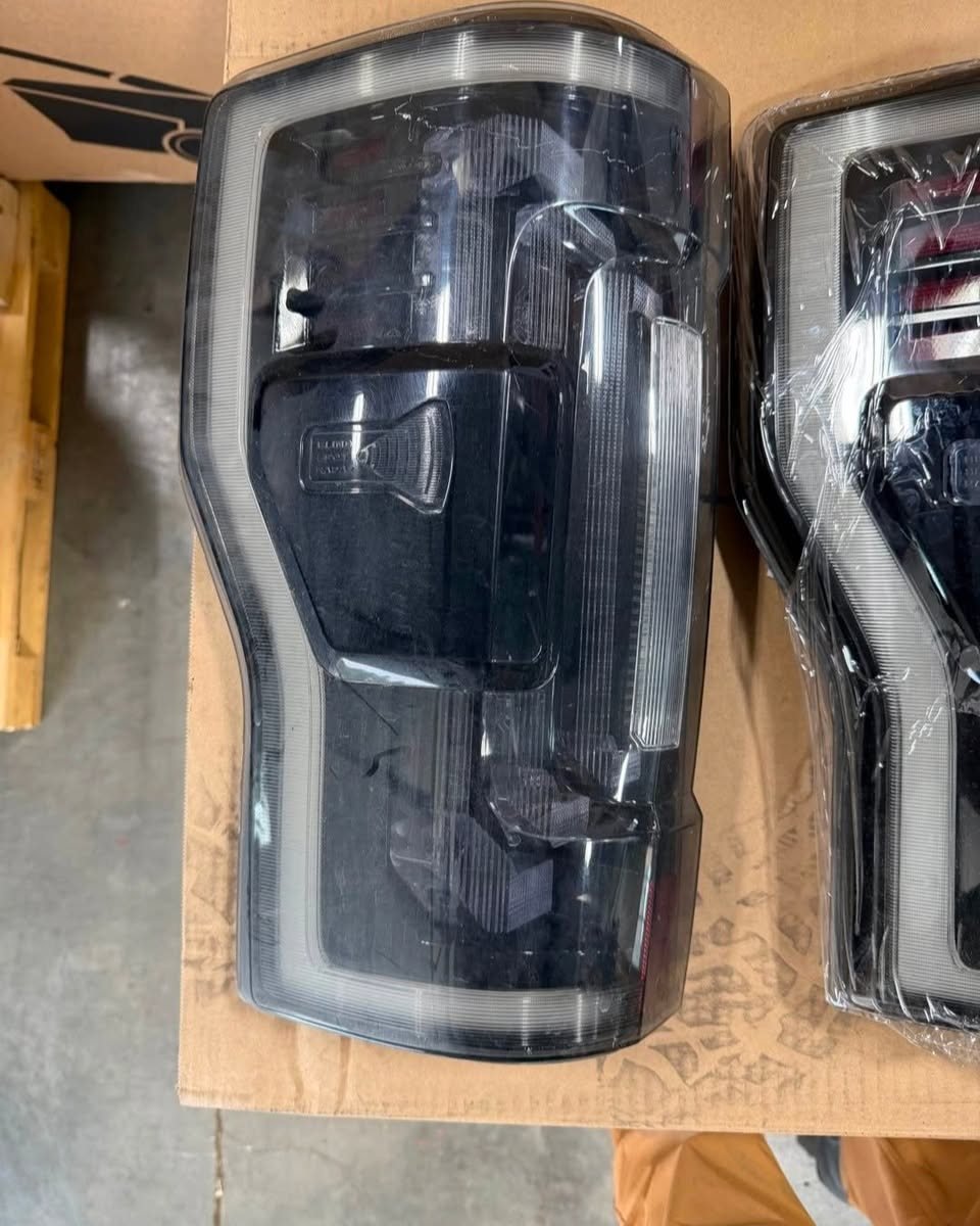 Morimoto XB Premium Full-LED Tail Light Assemblies photo 3 Morimoto XB Premium Full-LED Tail Light Assemblies