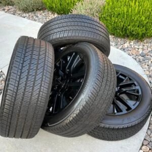2021–2027 Chevy Tahoe Premier/RST 20”–22” Premium Machined Wheels & Bridgestone Alenza All