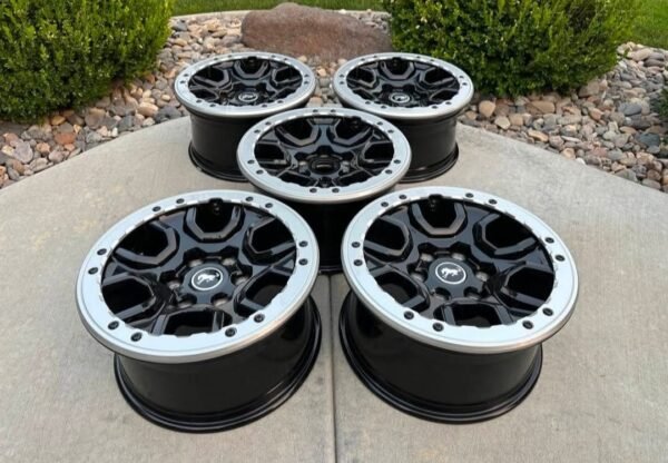 2021–2027 Ford Bronco Badlands / Sasquatch 17” Factory Beadlock-Capable Wheels