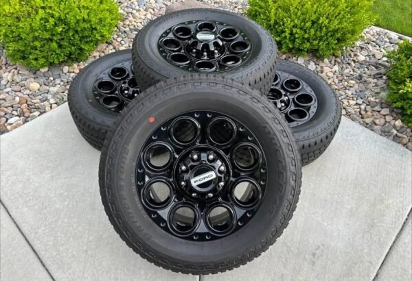 2024–2027 Ford F-350 Super Duty 20” Premium Lariat Ultimate Wheels & Bridgestone Dueler Al