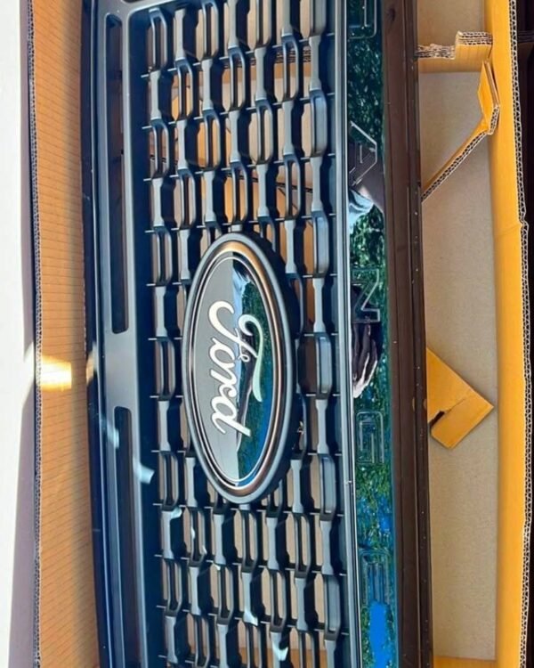 2019–2023 Ford Ranger Premium Front Radiator Grille Assembly