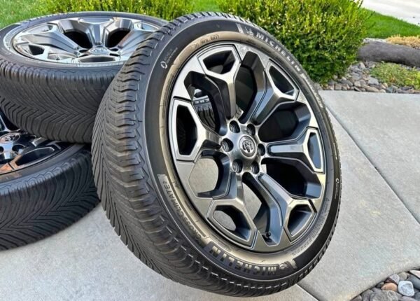 2021–2027 Ram 1500 Limited Edition 22” Multi-Spoke Polished Wheels & Michelin Premier LTX