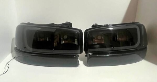 1999–2006 GMC Sierra Premium Smoke Lens LED Headlight Assemblies (Complete 4-Piece Fronten