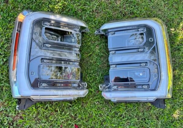 2023–2027 Ford F-250 Super Duty Platinum Edition Premium Full-LED Projector Headlight Asse