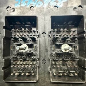 2021 Ford F-250 Super Duty Factory OEM Under-Hood Engine Fuse Box Assembly