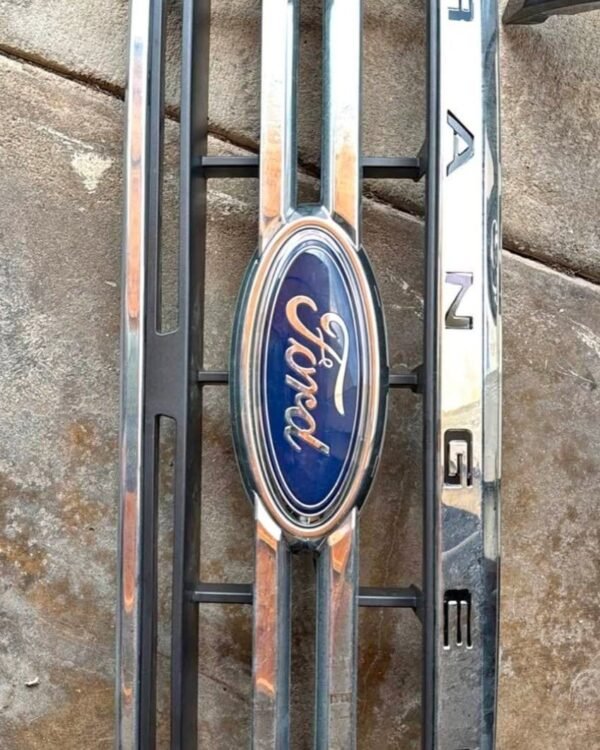 2019–2023 Ford Ranger Premium Replacement Front Radiator Grille Assembly