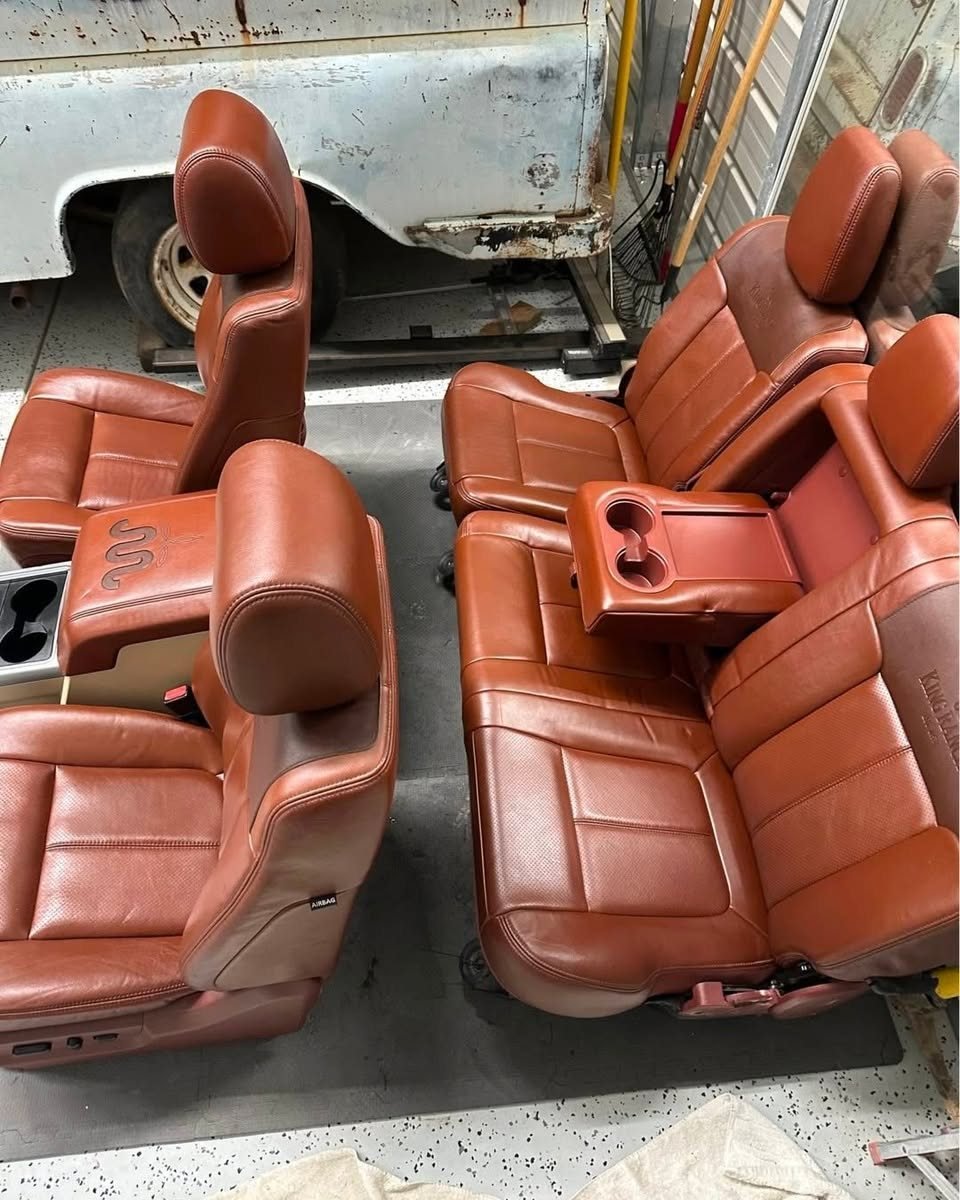 2012–2016 Ford Super Duty King Ranch Edition Premium Saddle Leather Full-Cabin Interior Pa photo 2 2012–2016 Ford Super Duty King Ranch Edition Premium Saddle Leather Full-Cabin Interior Pa
