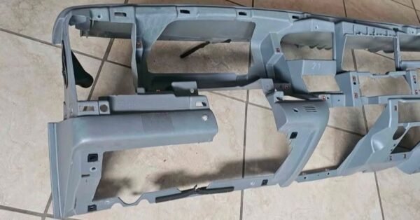 1999-2004 Ford Super Duty Premium Dashboard Instrument Cluster Panel Bezel Shroud