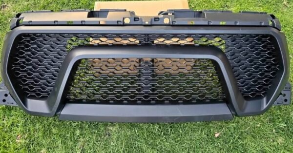 2019–2024 Ram 1500 Factory OEM Front Radiator Grille Assembly