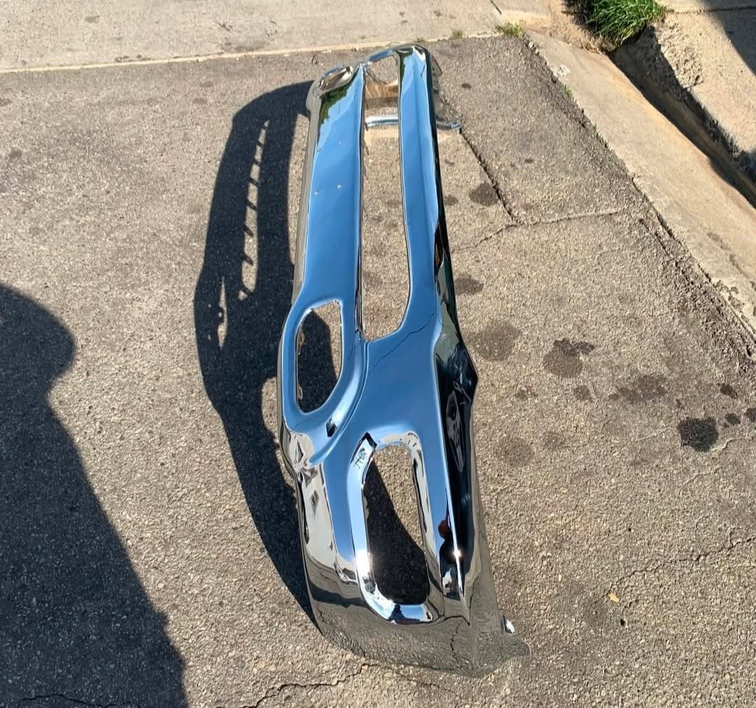 2019–2024 Ram 1500 Genuine OEM Front Impact Bumper Face Bar photo 3 2019–2024 Ram 1500 Genuine OEM Front Impact Bumper Face Bar