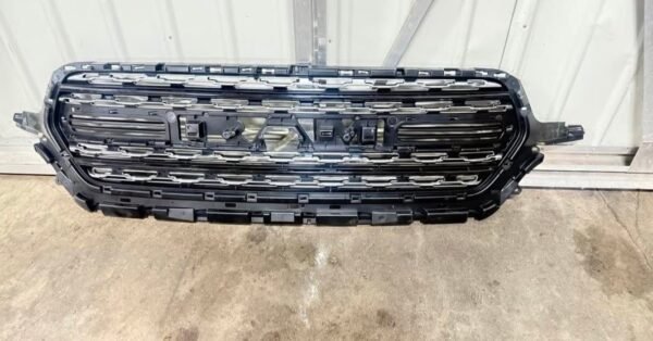 2019–2024 Ram 1500 Factory OEM Front Upper Radiator Grille Mesh Assembly