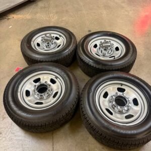 Authentic 18-Inch Ford F-350 Super Duty Factory OEM Heavy-Duty Steel Wheels & General Grab