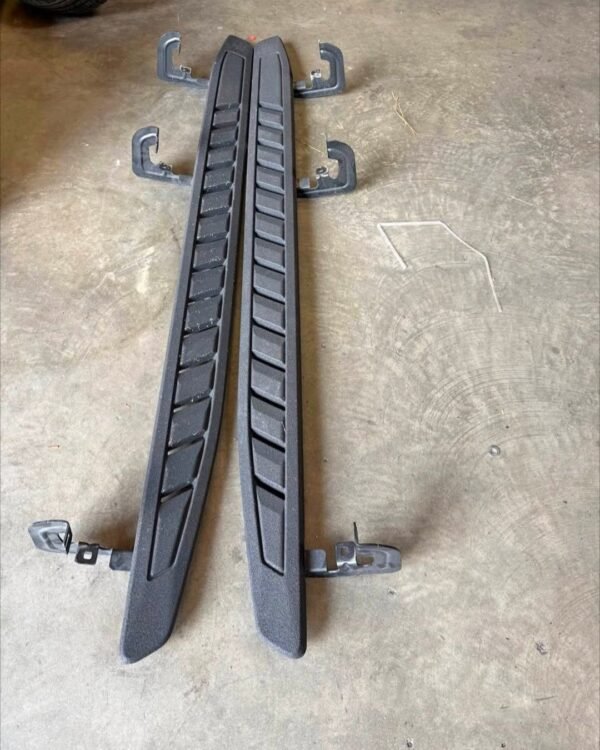 2022.5–2026+ Chevy Silverado 1500 ZR2 Factory OEM Textured Off-Road Rock Slider Side Steps