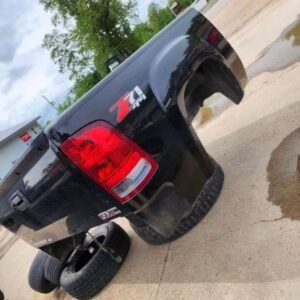 rust free bed for a 2007-2013 gmc sierra crew cab 1500 has a professional spray in bed lin