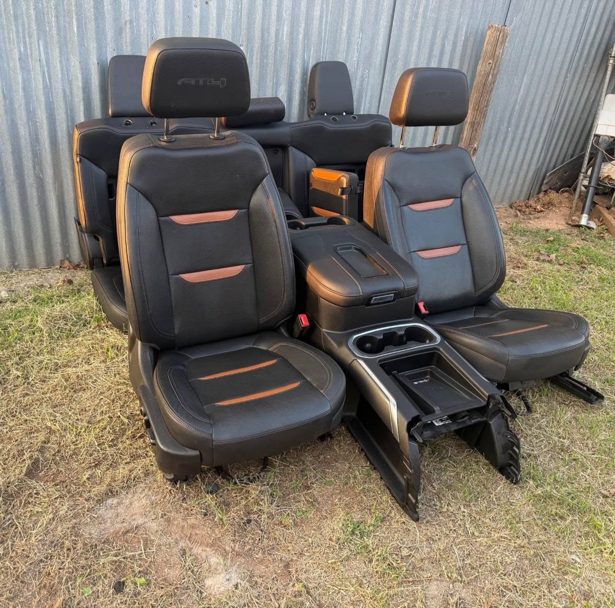 2019- 2024 Chevy photo 2 2019- 2024 Chevy