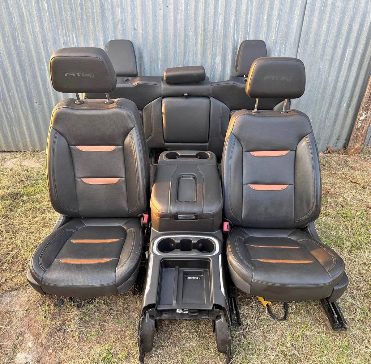 2019- 2024 Chevy photo 3 2019- 2024 Chevy