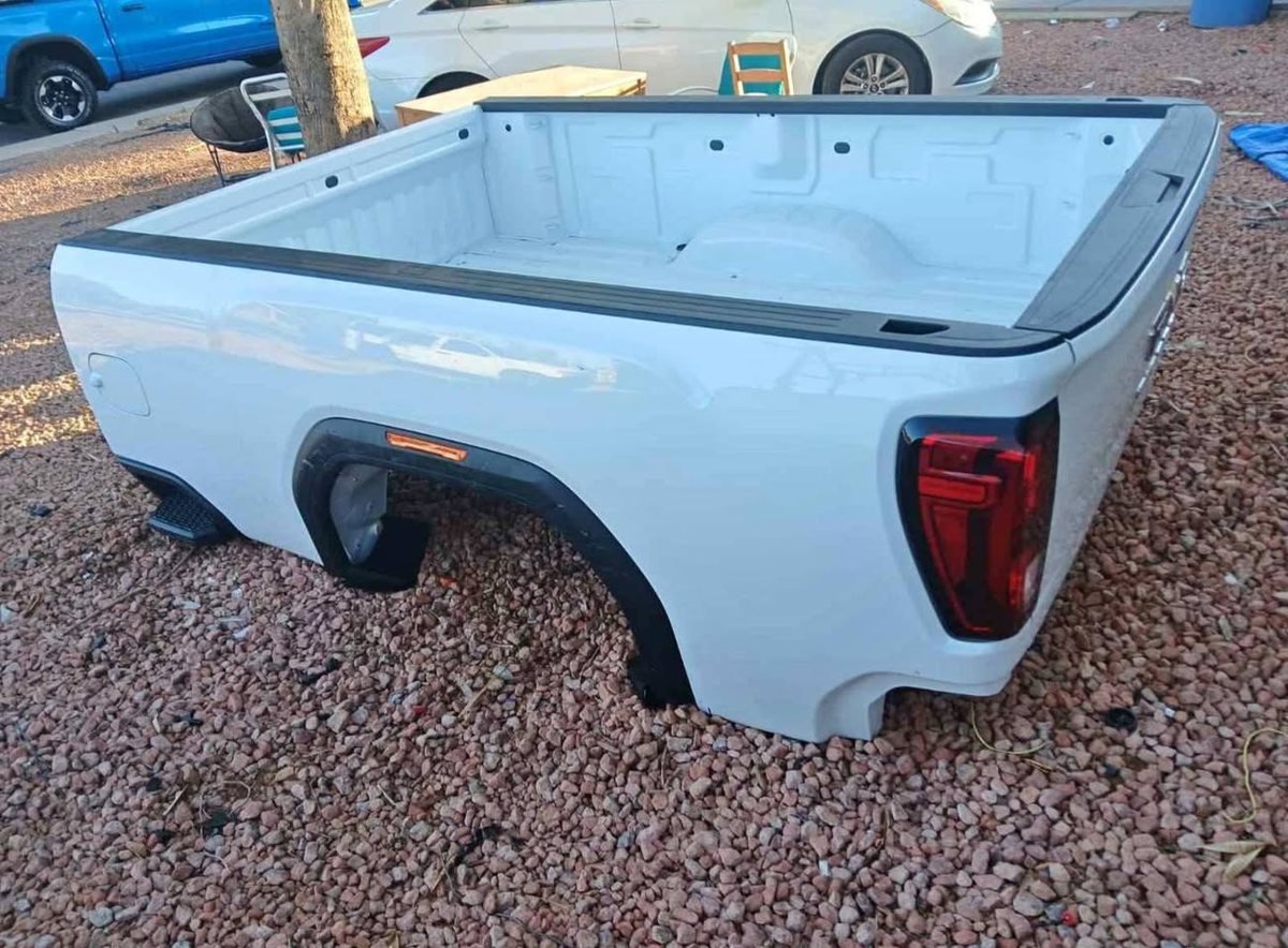 2020-2025 GMC Tailgate photo 1 2020-2025 GMC Tailgate