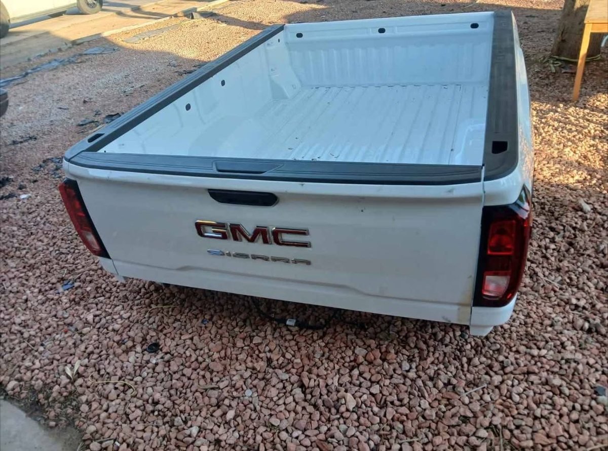 2020-2025 GMC Tailgate photo 4 2020-2025 GMC Tailgate