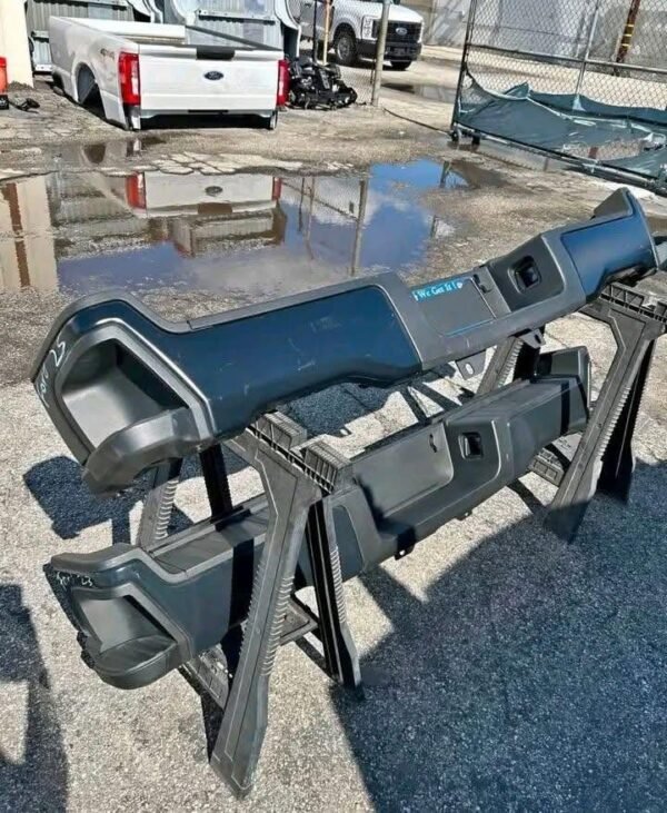 2023–2025 Ford