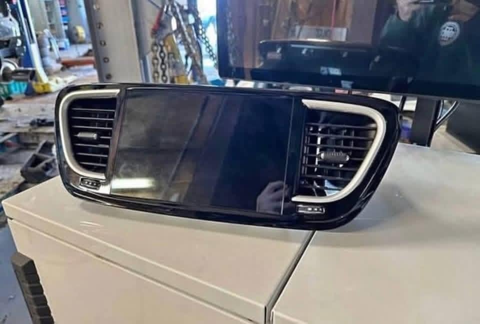 Recent Stocks — 2022 Chrysler Pacifica Center Dash Display Screen photo 2 Recent Stocks, 2022 Chrysler Pacifica Center Dash Display Screen