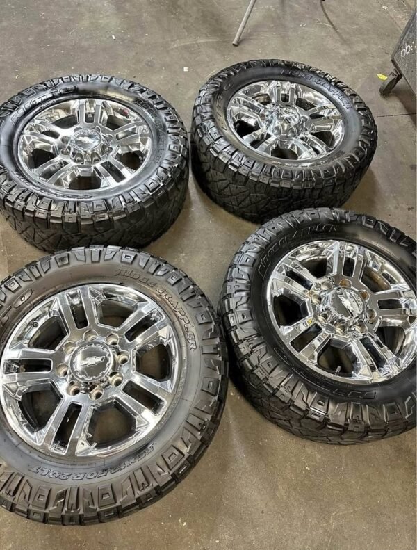 2019 Chevy Silverado High Country Stock Wheels with 35x12.50R20 Nitto Ridge Grapplers