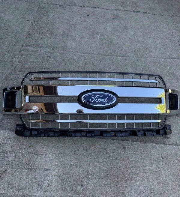 2018–2020 Ford F-150 OEM Front Grille – Excellent Condition