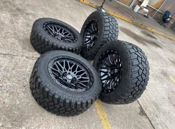 20x10 New Rims + 33x12.50R20 Tires – Ram & Toyota Tundra – Installation & Balancing Includ