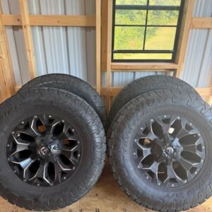 18x9 Fuel Assault Wheels + Toyo Open Country 35x12.50R18 Tires