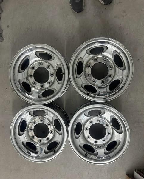 SET OF 4 – FORD F-250 / F-350 SUPER DUTY & EXCURSION OEM 16” WHEELS